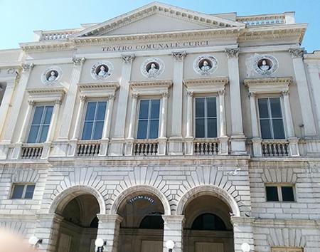 Casa Vacanza Dei Greci Barletta Bagian luar foto