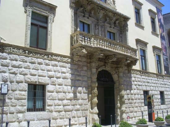 Casa Vacanza Dei Greci Barletta Bagian luar foto