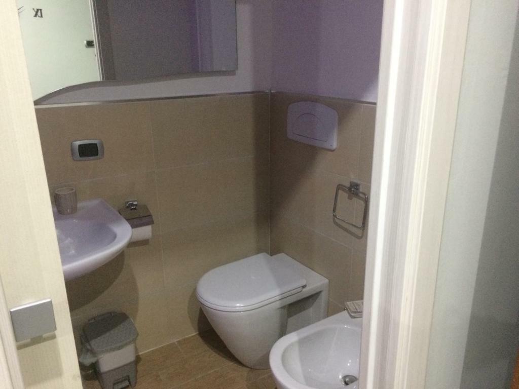 Casa Vacanza Dei Greci Barletta Bagian luar foto